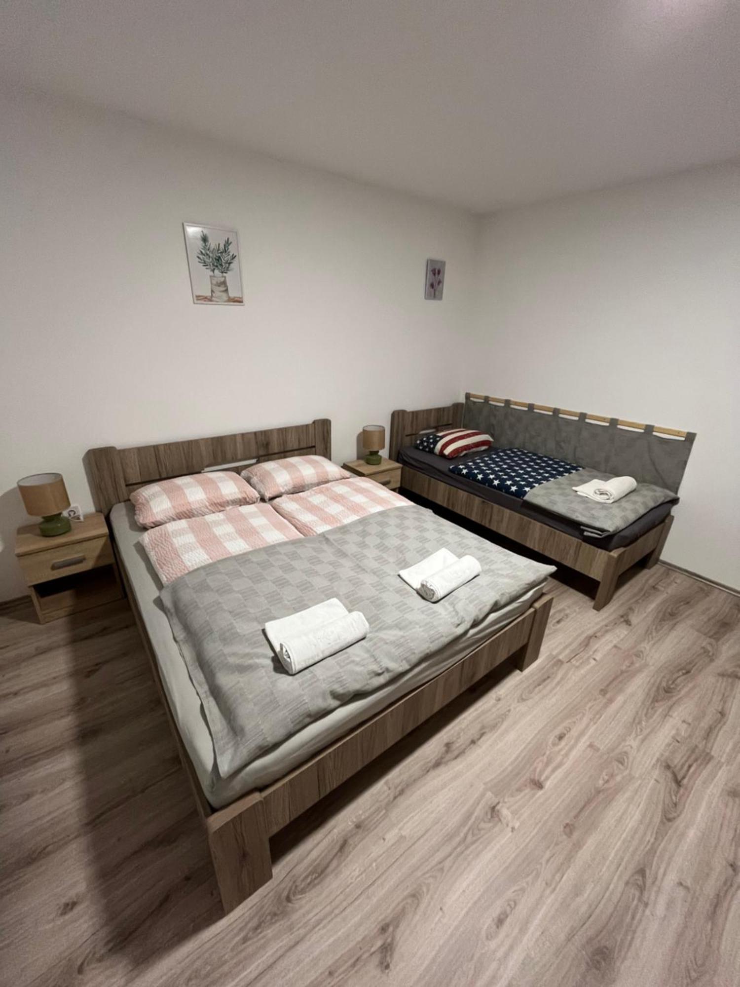 Mini Zoo Apartman Nagykanizsa Exterior photo